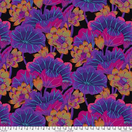 LAKE BLOSSOMS BLACK PWGP093 Kaffe Fassett