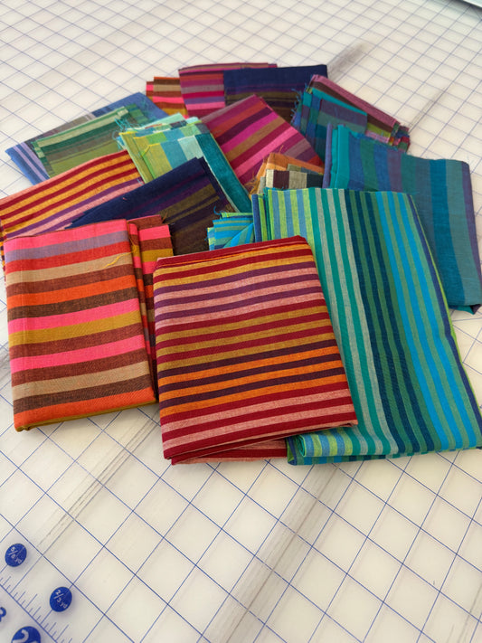 Kaffe Fassett Wovens Scrap Bag (B) – 4 Yards of Textured Color