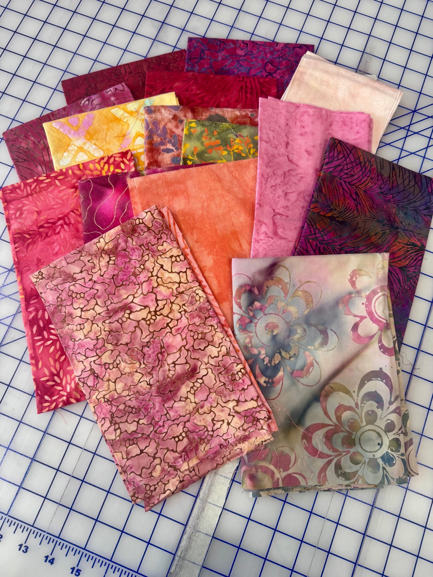 Sew Colorful Batik Bundle - Sunset Hibiscus