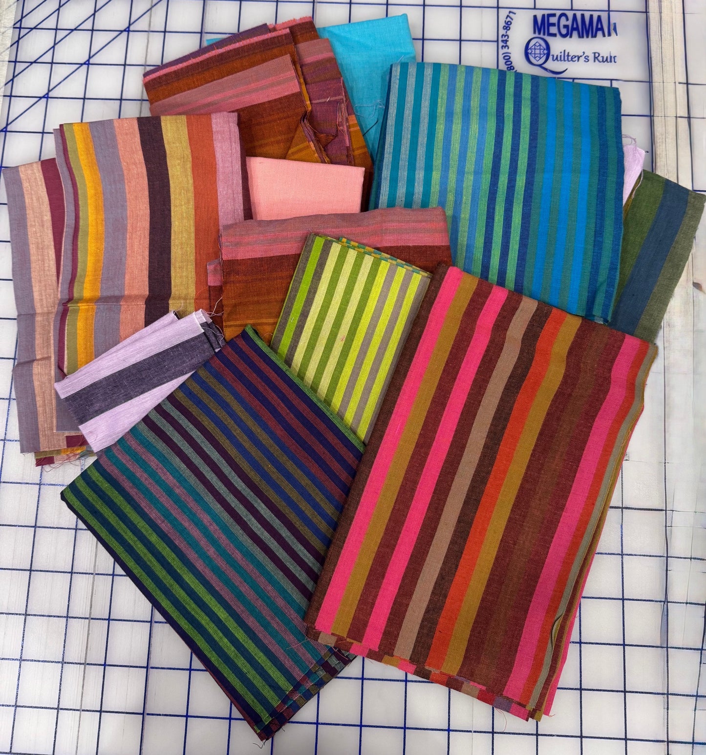 Kaffe Fassett Collective Wovens Scrap Bag (J) – 4 Yards of Fabric Magic!
