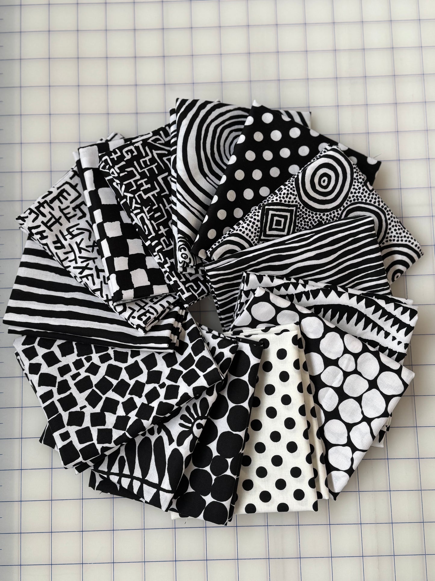 14pcs - Fat Quarter Pack - Black and White Bundle - Kaffe Fassett Collective