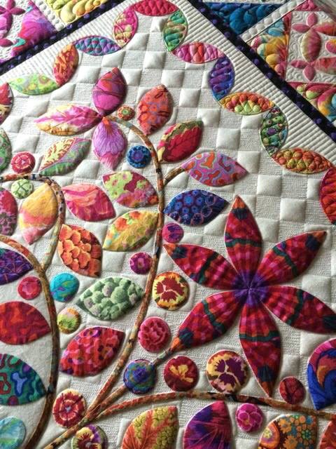 FLOWER BASKET MEDALLION Appliqué Pattern Kim McLean