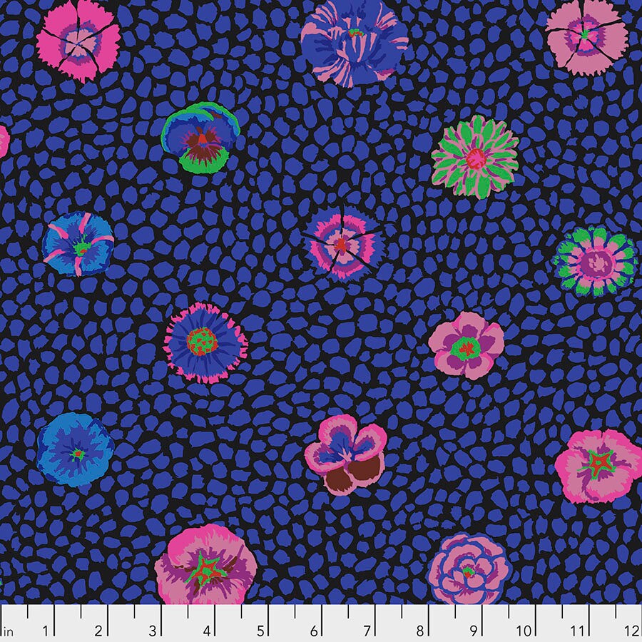 GUINEA FLOWER BLACK PWGP59 Kaffe Fassett