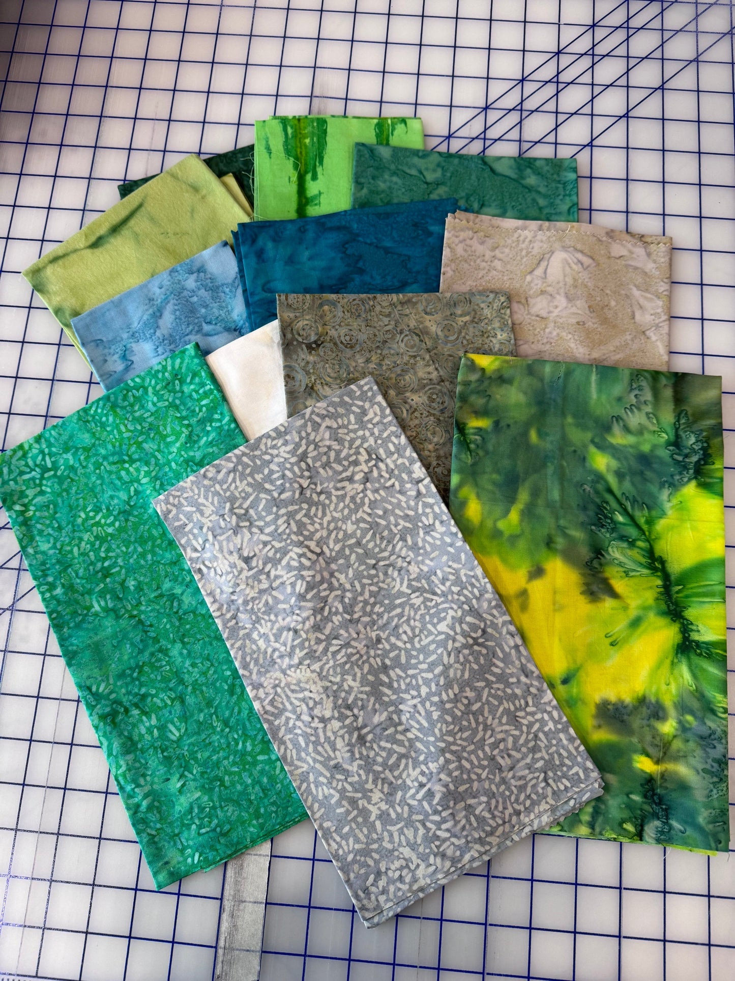 Sew Colorful Batik Bundle - Moss & Mist