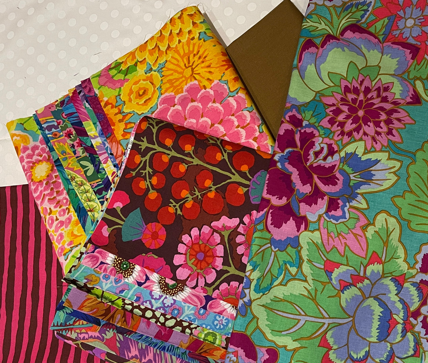 PRETTY DRESSES Quilt Kit Kaffe Fassett Collective fabrics