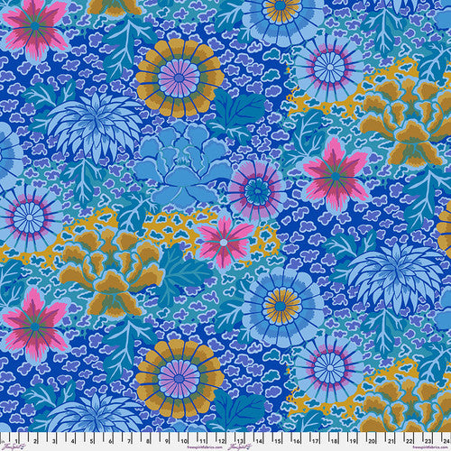 DREAM BLUE PWGP148  Kaffe Fassett