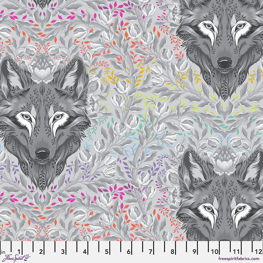PRE-ORDER - WOLF OF PINK STREET- FOG- Graywork PWTP256.FOG - Tula Pink - October 2025