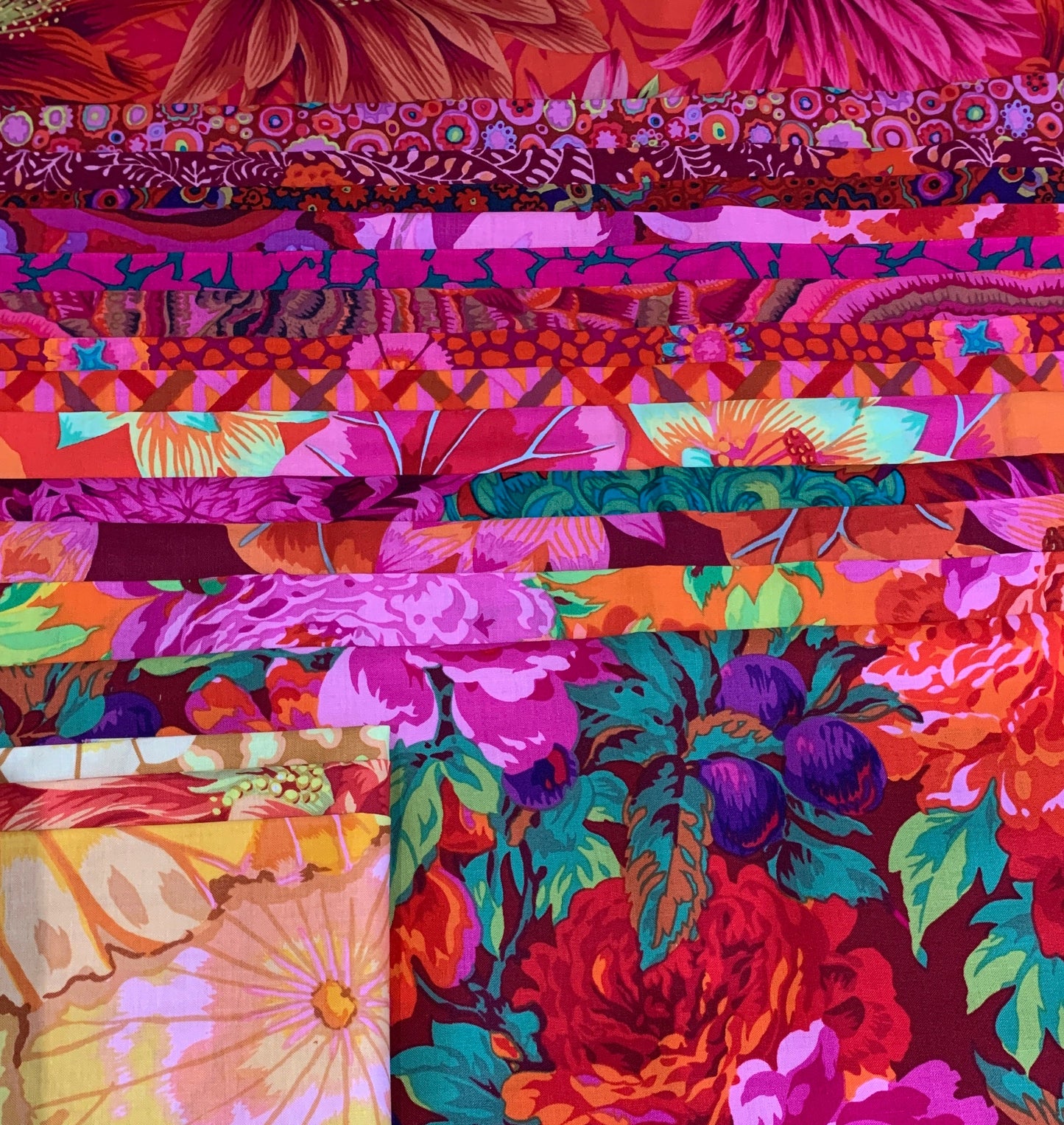 SIZZLING SUMMER Quilt Kit - Kaffe Fassett Collective fabrics