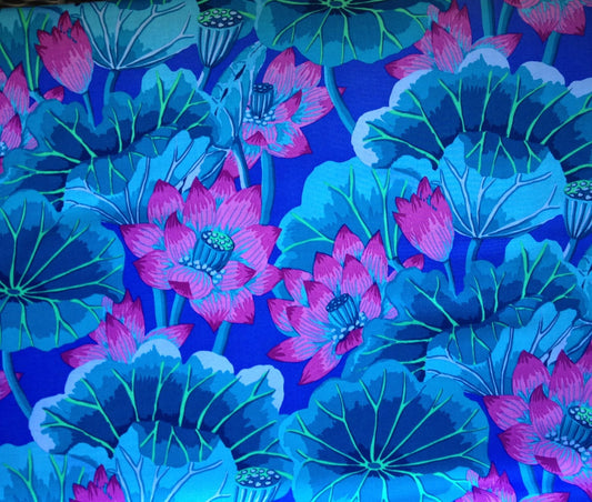 LAKE BLOSSOMS BLUE PWGP093 Kaffe Fassett